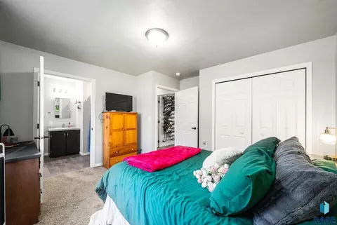 Bedroom - 403 S 3rd St, Beresford, SD 57004 photo 3 of 3