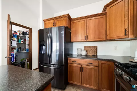 Kitchen - 1005 N Cole Ave, Tea, SD 57064 photo 5 of 6
