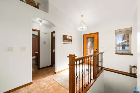 Entry Way - 1005 N Cole Ave, Tea, SD 57064 photo 2 of 3