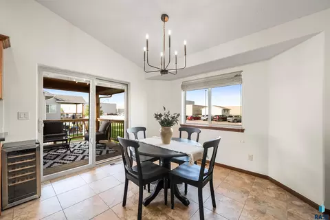 Dining - 1005 N Cole Ave, Tea, SD 57064 photo 1 of 4