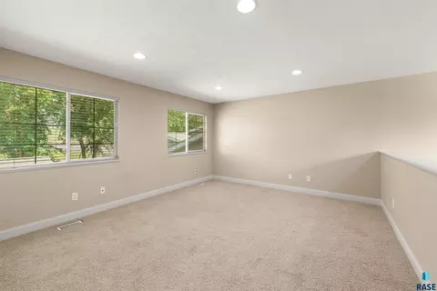 Other - 2303 E Beacon Pl #2, Sioux Falls, SD 57103 photo 8 of 17