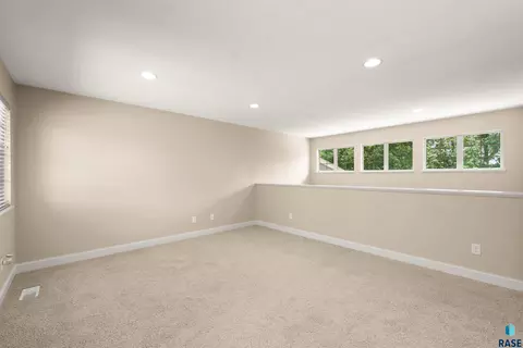 Other - 2303 E Beacon Pl #2, Sioux Falls, SD 57103 photo 9 of 17