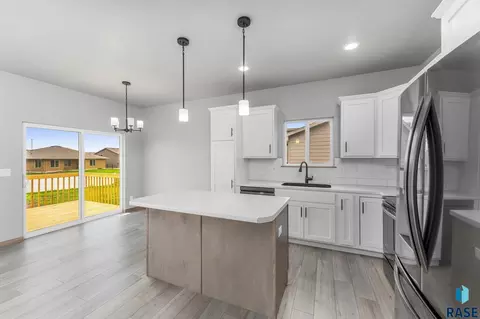 Kitchen - 120 S Freshwater Ave, Brandon, SD 57005 photo 2 of 2