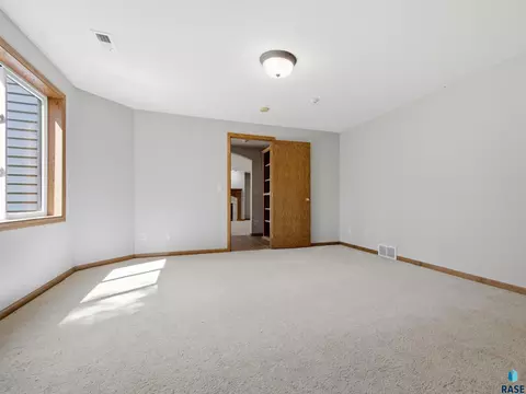 Bedroom - 1001 E Ridge Rd, Sioux Falls, SD 57105 photo 3 of 5