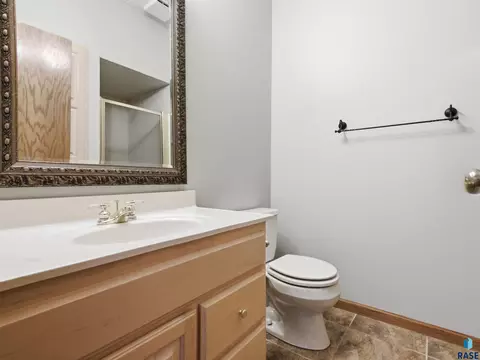 Bath - 1001 E Ridge Rd, Sioux Falls, SD 57105 photo 3 of 5