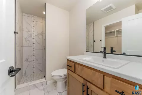 Bath - 116 S Freshwater Ave, Brandon, SD 57005 photo 1 of 2