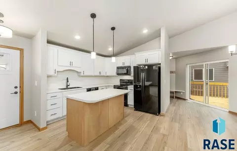 Kitchen - 121 S Peaceful Ave, Brandon, SD 57005 photo 1 of 2