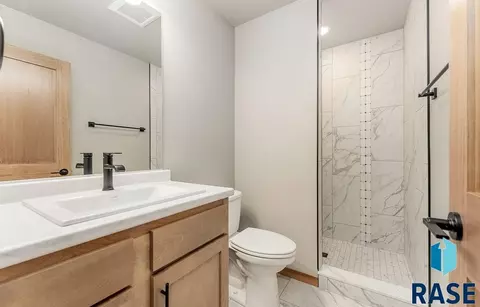 Bath - 121 S Peaceful Ave, Brandon, SD 57005 photo 3 of 3
