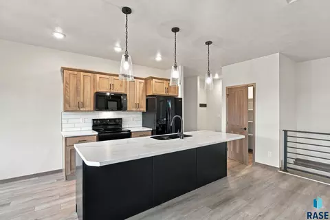 Kitchen - 1201 N Poplar Ave, Tea, SD 57064 photo 3 of 3