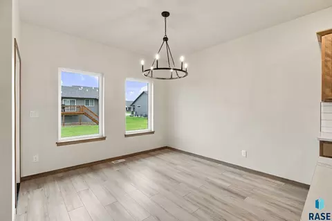 Dining - 1201 N Poplar Ave, Tea, SD 57064 photo 1 of 2