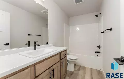 Bath - 1210 N Poplar Ave, Tea, SD 57064 photo 2 of 2