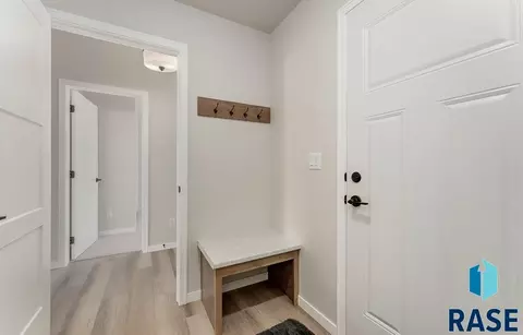 Entry Way - 1210 N Poplar Ave, Tea, SD 57064 photo 2 of 2