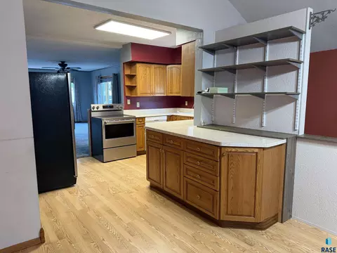 Kitchen - 610 E 3rd St, Bridgewater, SD 57319 photo 4 of 4