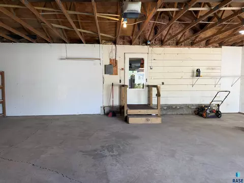 Other - 610 E 3rd St, Bridgewater, SD 57319 photo 16 of 20
