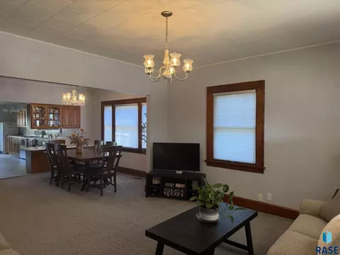 306 S High St, Menno, SD 57045 photo 2