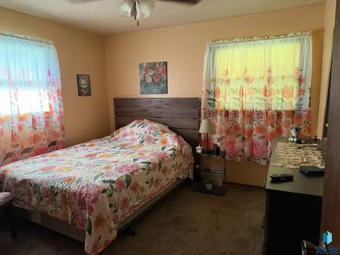 Bedroom - 100 S Hampton Ave, Sioux Falls, SD 57110 photo 1 of 1