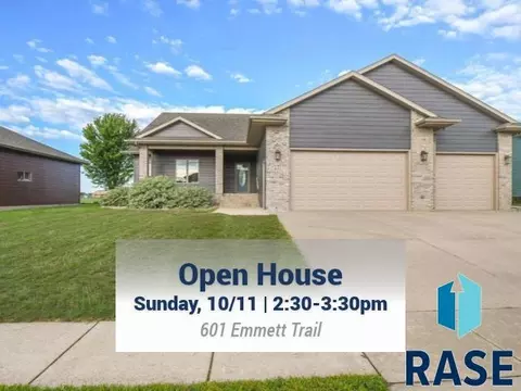 601 Emmett Trl, Harrisburg, SD 57032