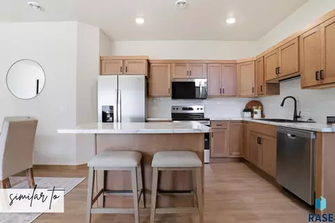 Kitchen - 6211 S Ruby Jean Pl, Sioux Falls, SD 57108 photo 1 of 1