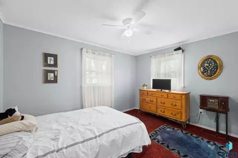 Bedroom - 1408 E Sylvan Cir, Brandon, SD 57005 photo 4 of 4