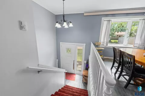 Entry Way - 1408 E Sylvan Cir, Brandon, SD 57005 photo 1 of 1