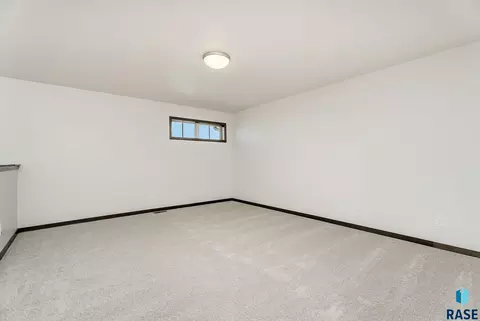 Bedroom - 3919 E Iron Bridge Pl, Sioux Falls, SD 57108 photo 3 of 7