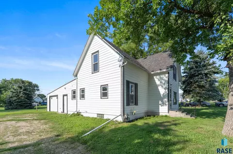 Other - 403 E Farmer Ave, Howard, SD 57349 photo 5 of 25