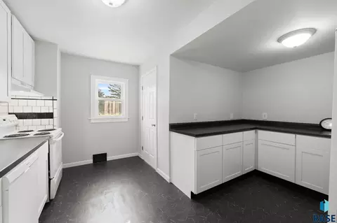 Kitchen - 403 E Farmer Ave, Howard, SD 57349 photo 2 of 3