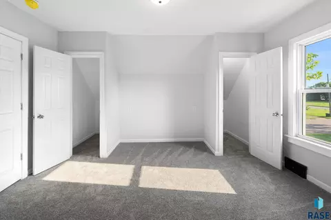 Bedroom - 403 E Farmer Ave, Howard, SD 57349 photo 7 of 11