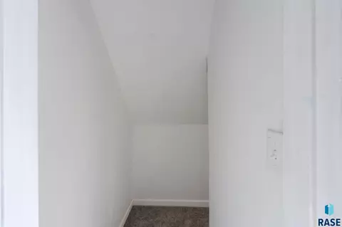 Entry Way - 403 E Farmer Ave, Howard, SD 57349 photo 1 of 5
