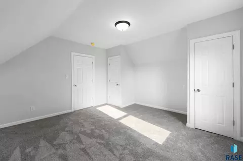 Bedroom - 403 E Farmer Ave, Howard, SD 57349 photo 6 of 11