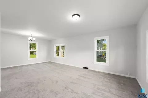 Living - 403 E Farmer Ave, Howard, SD 57349 photo 1 of 6