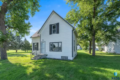 Other - 403 E Farmer Ave, Howard, SD 57349 photo 3 of 25