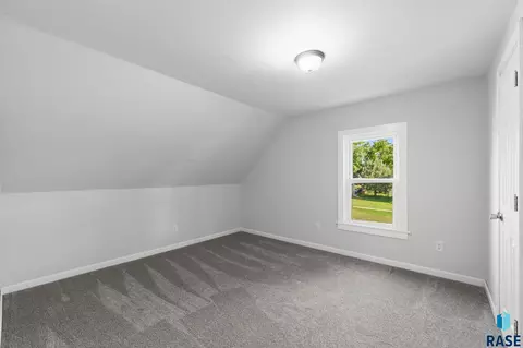 Bedroom - 403 E Farmer Ave, Howard, SD 57349 photo 2 of 11