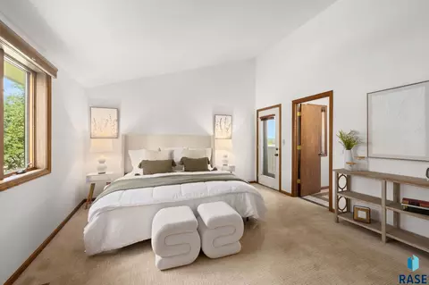 Bedroom - 401 E Aspen Dr, Sioux Falls, SD 57105 photo 1 of 5