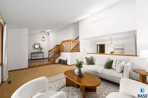 Living - 401 E Aspen Dr, Sioux Falls, SD 57105 photo 5 of 8
