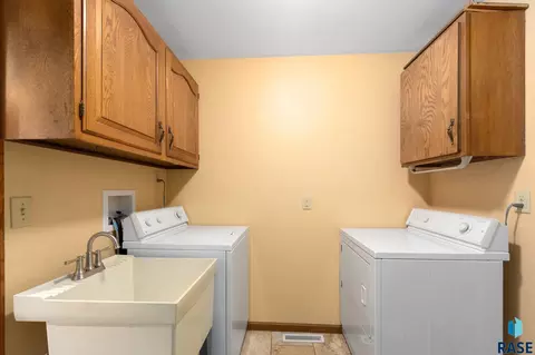 Other - 401 E Aspen Dr, Sioux Falls, SD 57105 photo 6 of 14