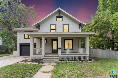 1111 W 15 Th St, Sioux Falls, SD 57104
