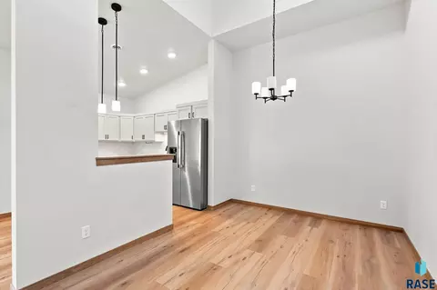 Dining - 2502 Cama Pl, Sioux Falls, SD 57108 photo 2 of 2