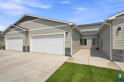 Exterior - 2502 Cama Pl, Sioux Falls, SD 57108 photo 4 of 4