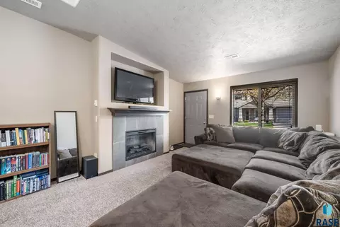 Living - 2813 E Indigo Pl, Sioux Falls, SD 57108 photo 1 of 2
