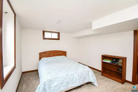 Bedroom - 217 N Needles Dr, Brandon, SD 57005 photo 12 of 14