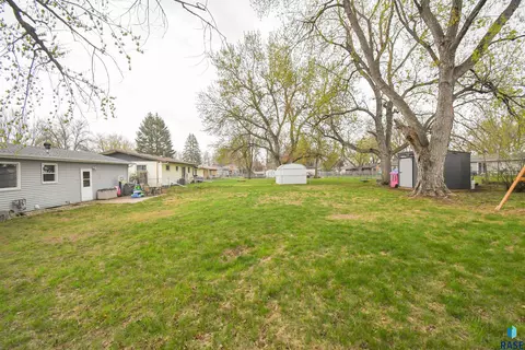 Exterior - 217 N Needles Dr, Brandon, SD 57005 photo 8 of 10