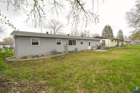 Exterior - 217 N Needles Dr, Brandon, SD 57005 photo 2 of 10