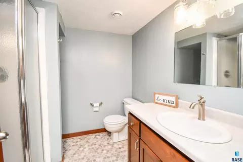 Bath - 217 N Needles Dr, Brandon, SD 57005 photo 3 of 3