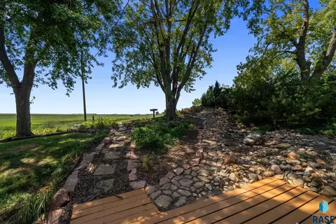 Exterior - 47766 283rd St, Canton, SD 57013 photo 7 of 28