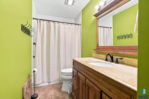 Bath - 345 E Kevin Dr, Tea, SD 57064 photo 1 of 2
