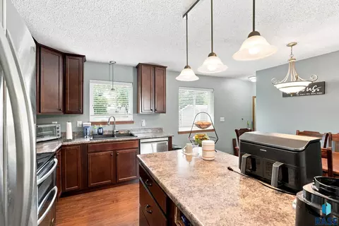 Kitchen - 345 E Kevin Dr, Tea, SD 57064 photo 3 of 3
