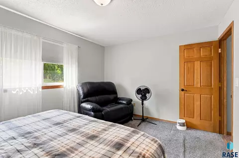 Bedroom - 345 E Kevin Dr, Tea, SD 57064 photo 3 of 6