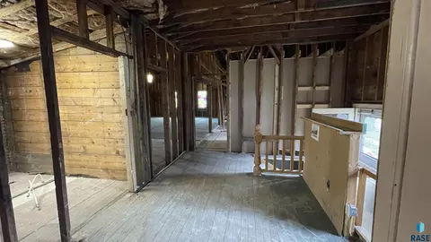 Entry Way - 400 6th St, Hudson, SD 57034 photo 1 of 1