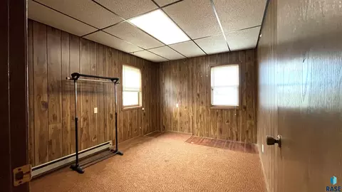 Bedroom - 400 6th St, Hudson, SD 57034 photo 3 of 3